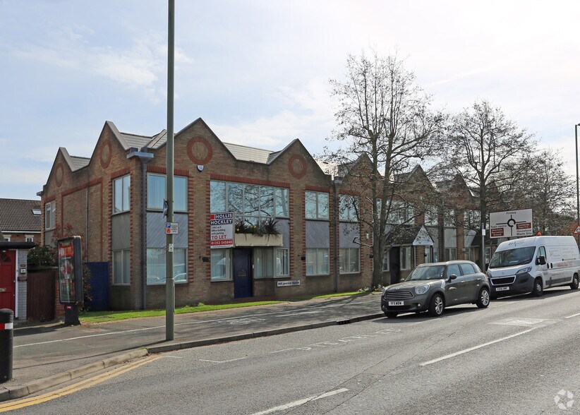 145-151 Frimley Rd, Camberley for rent - Building Photo - Image 2 of 4