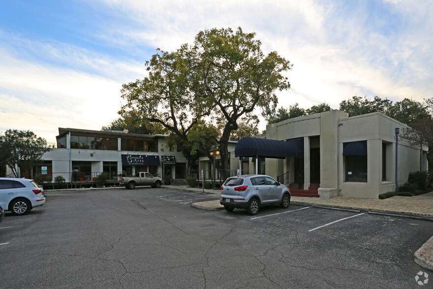 4001-4067 Broadway St, San Antonio, TX for rent - Building Photo - Image 1 of 14