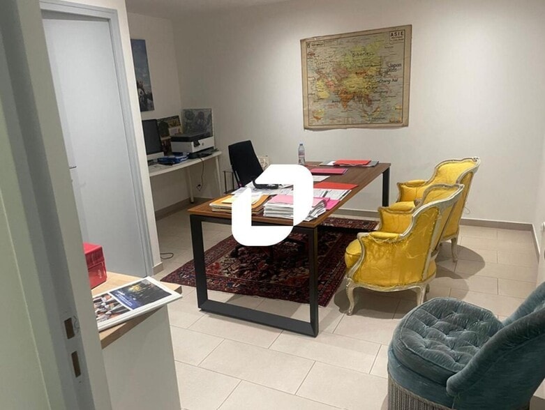 Office in Montreuil to rent - Interior Photo - Image 3 of 7