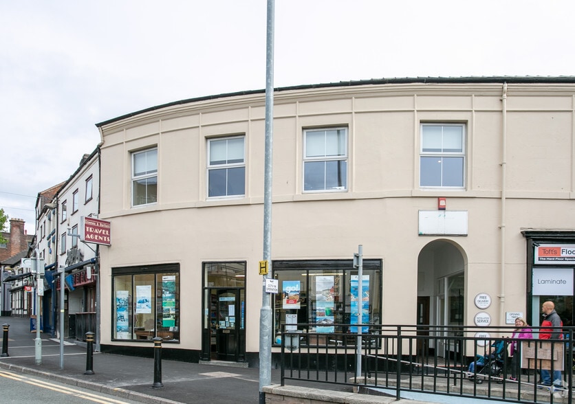 117-119 High St, Newcastle to rent - Primary Photo - Image 1 of 1