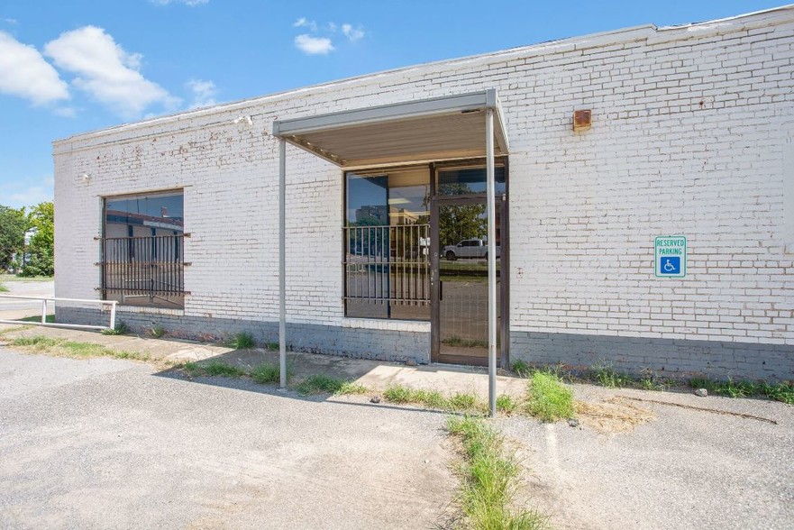 8 NW 8th St, Oklahoma City, OK for rent - Building Photo - Image 1 of 32