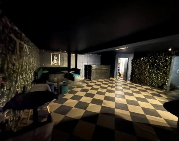 90-92 Ewell Rd, Surbiton to rent - Interior Photo - Image 3 of 4