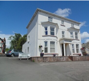 24 Gold Tops, Newport for sale Primary Photo- Image 1 of 1