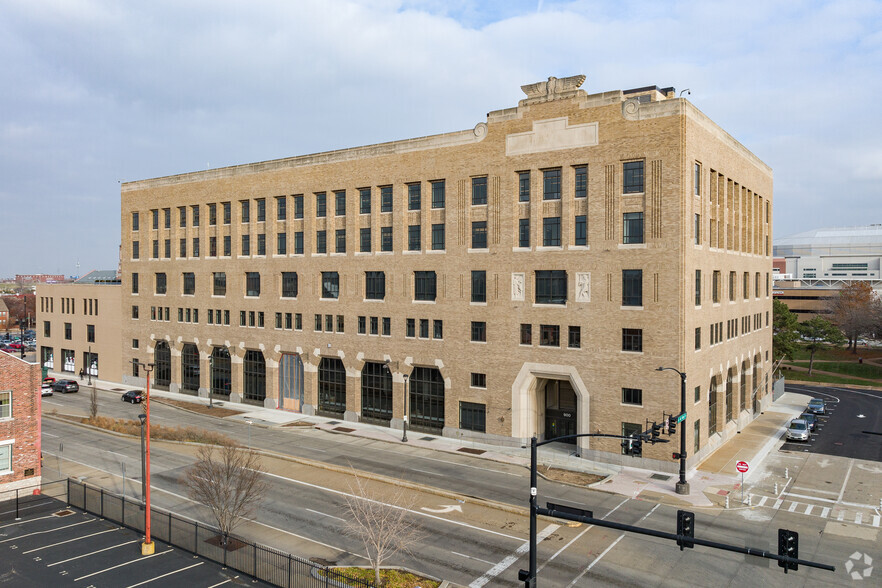 900 N Tucker Blvd, Saint Louis, MO for sale - Building Photo - Image 1 of 1