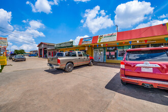 2748 Culebra Rd, San Antonio, TX for sale Primary Photo- Image 1 of 22