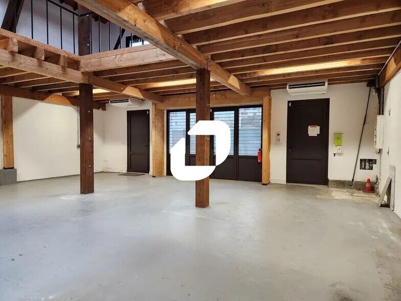 Light Industrial in Bordeaux for sale - Interior Photo - Image 3 of 9