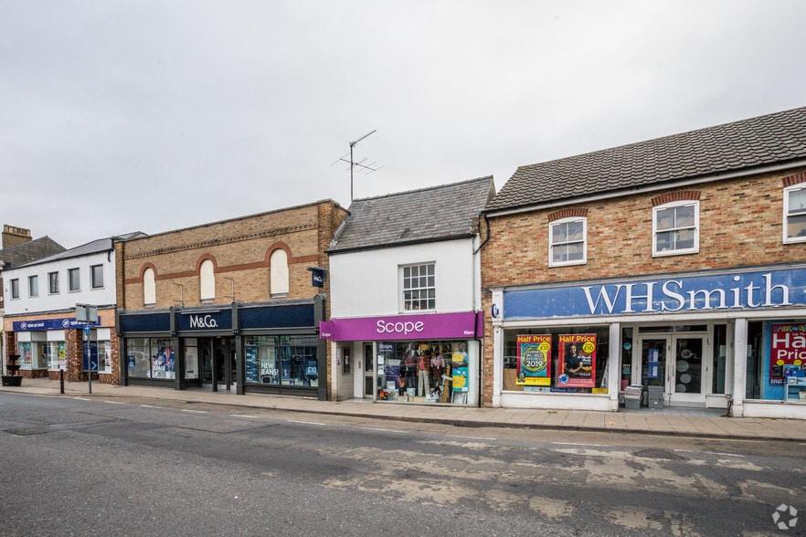 11 Broad St, March to rent - Primary Photo - Image 1 of 2