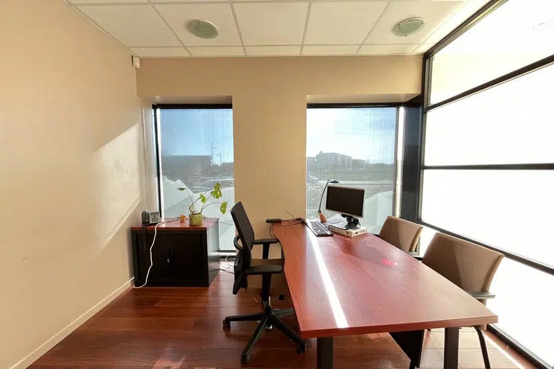 Office in Montpellier to rent - Interior Photo - Image 2 of 10