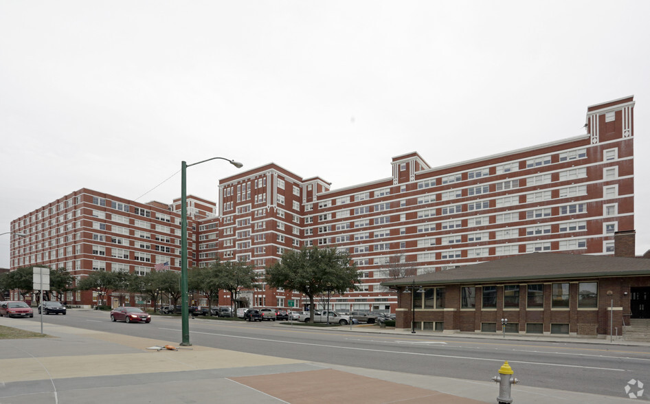 1505 S Lamar St, Dallas, TX for rent - Building Photo - Image 1 of 68