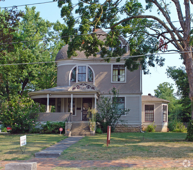 1147 Walnut St, Springfield, MO for sale - Primary Photo - Image 1 of 1