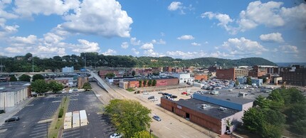 408 Leon Sullivan Way, Charleston, WV for rent Building Photo- Image 1 of 26