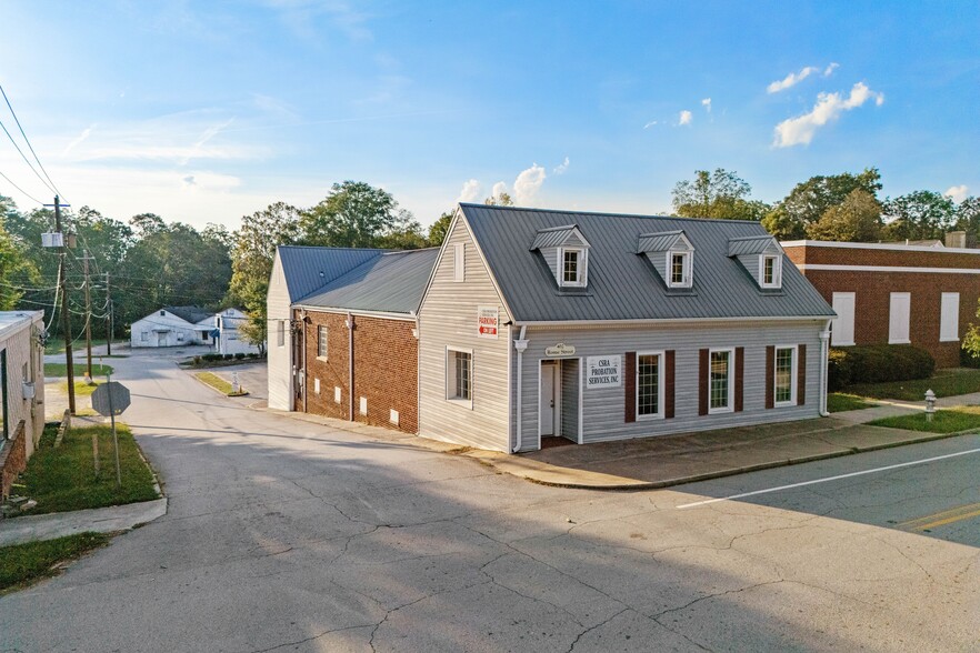 402 Rome St, Carrollton, GA for sale - Primary Photo - Image 1 of 23