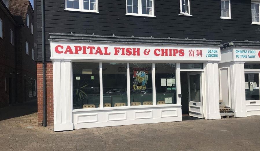 14 Lintot Sq, Southwater for sale - Primary Photo - Image 1 of 1