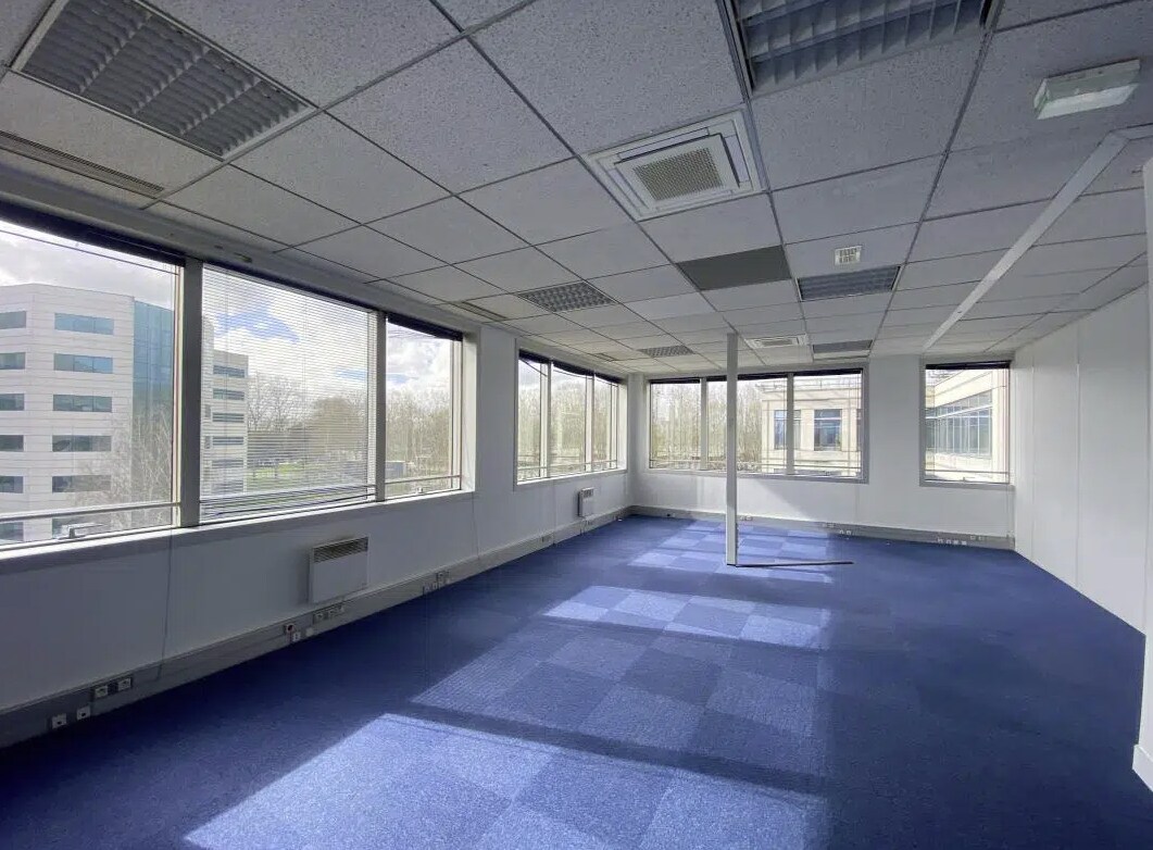 Villepinte, SSD 93420 - Unit 9-10-11-12 -  - Interior Photo - Image 1 of 6