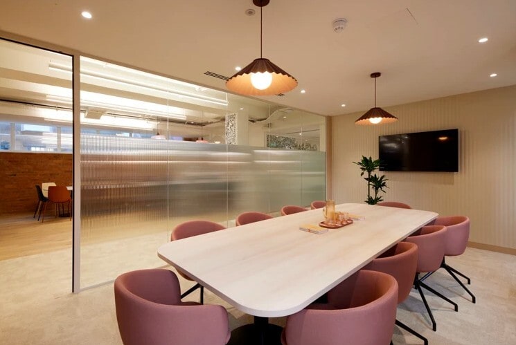 73-75 Bermondsey St, London to rent - Interior Photo - Image 2 of 6