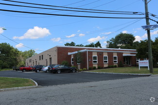 More details for 4 Commerce Rd, Fairfield, NJ - Industrial for Rent