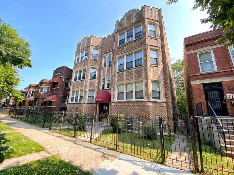 6833 S Indiana Ave, Chicago, IL for sale - Primary Photo - Image 1 of 1