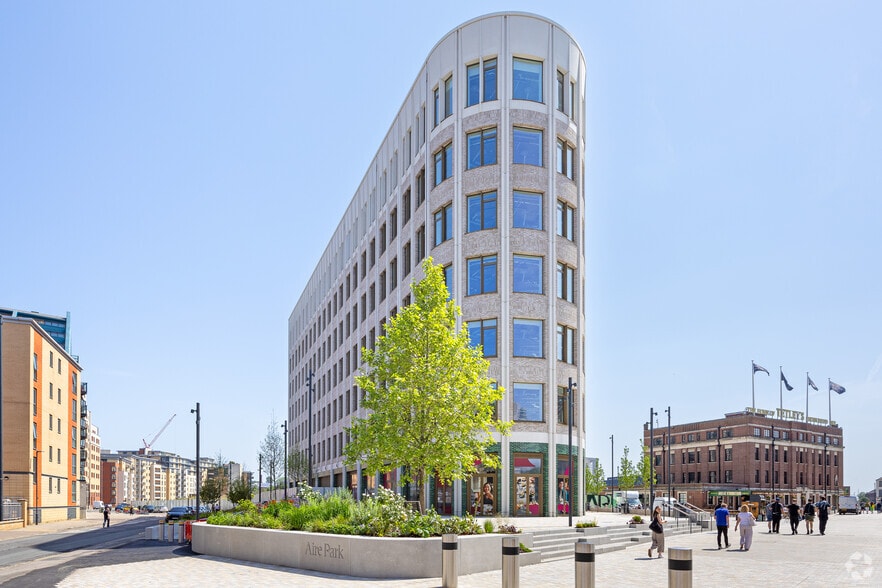 20 Great Wilson St, Leeds to rent - Building Photo - Image 3 of 3