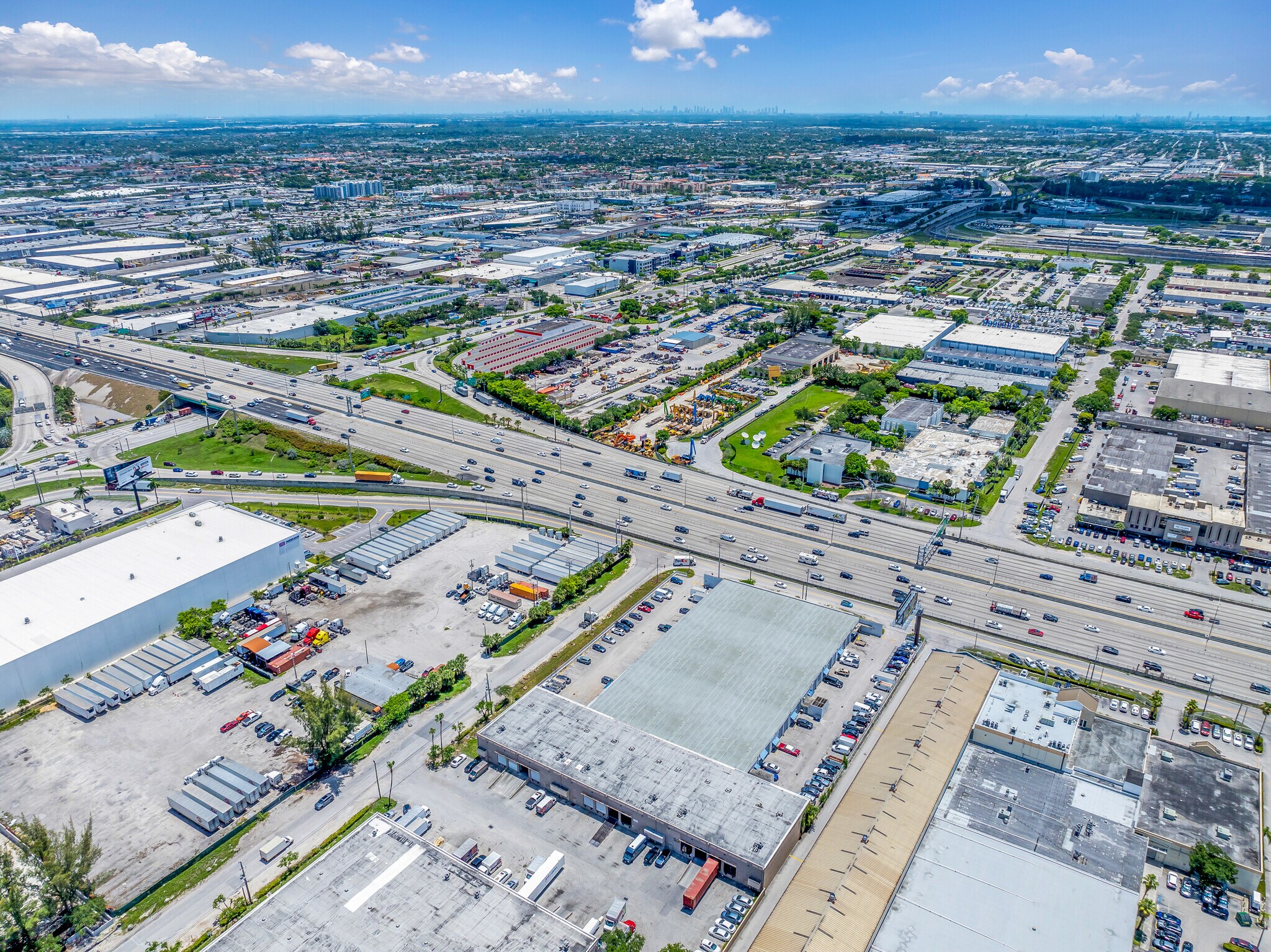 7000 NW 77th ct, Miami, FL for sale Primary Photo- Image 1 of 1