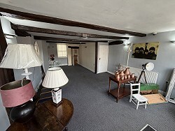 88 Main St, Bingley to rent Interior Photo- Image 1 of 3