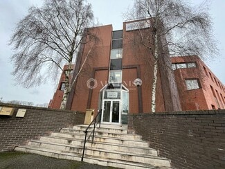 More details for 6 Rue Jean Pierre Timbaud, Montigny-le-Bretonneux - Office for Sale