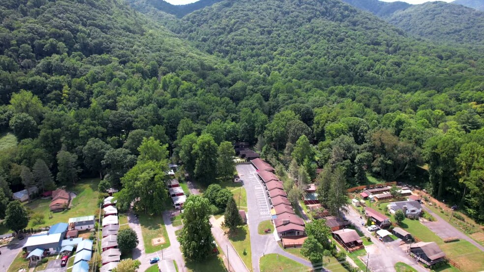 1595 Soco Rd, Maggie Valley, NC for sale - Commercial Listing Video - Image 2 of 36