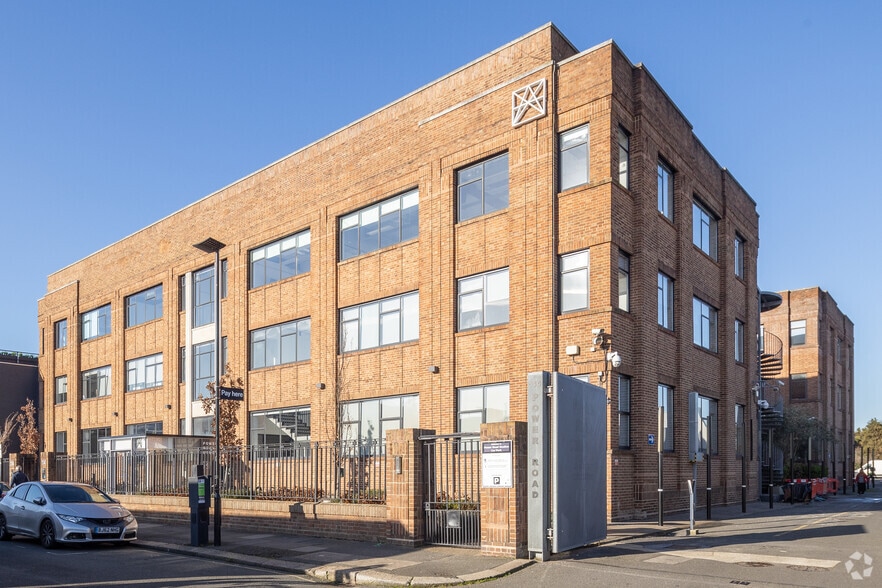 114 Power Rd, London to rent - Building Photo - Image 3 of 71