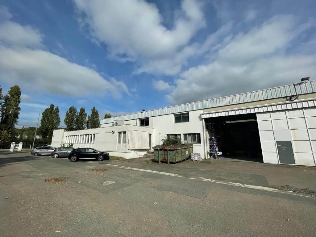 Vente Local d'activités 1 851 m² - Photo 1