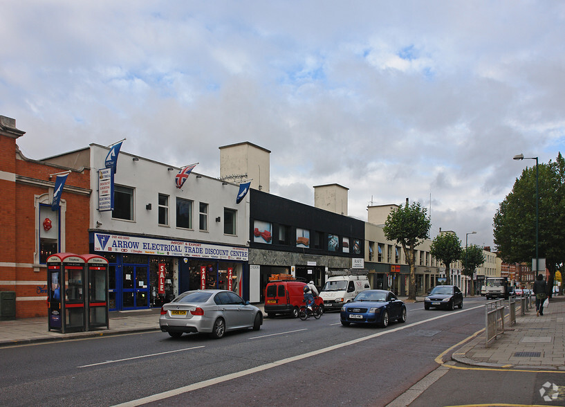 267-273 Cricklewood Broa, London for sale - Primary Photo - Image 1 of 1