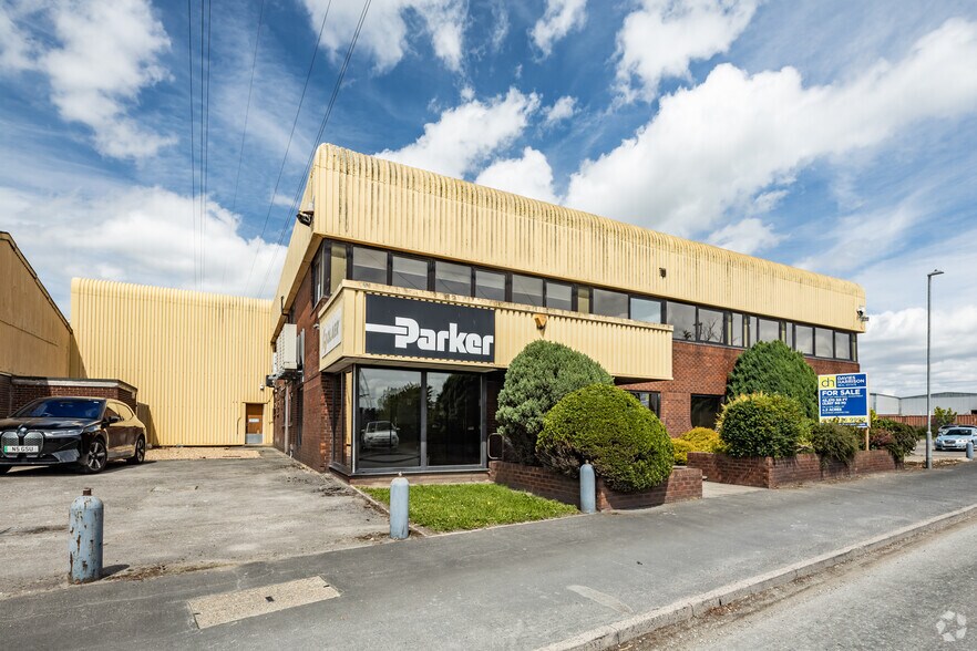 Glendale Ave, Deeside for sale - Building Photo - Image 2 of 6