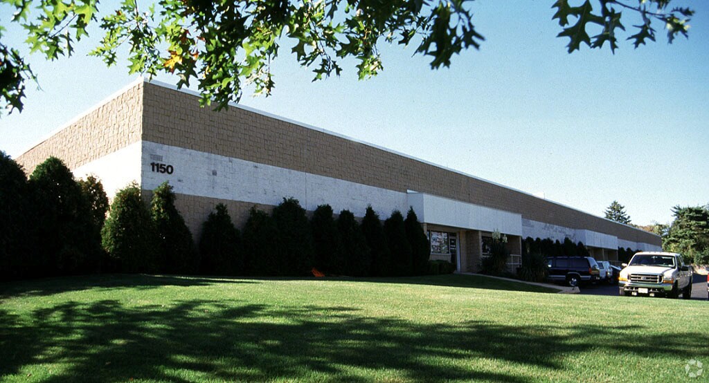 1150 Lincoln Ave, Holbrook 11741 UK