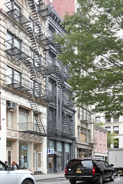 147 Spring St, New York, NY for rent - Building Photo - Image 1 of 10