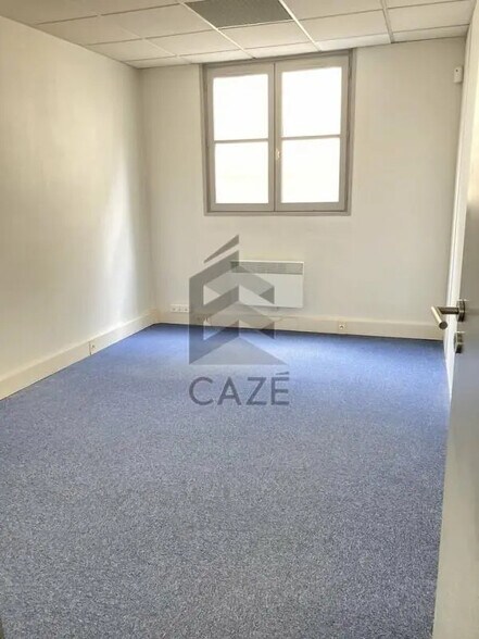 Office in Bordeaux to rent - Interior Photo - Image 3 of 4