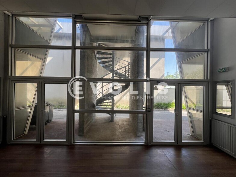 29 Rue Du Marché Rollay, Champigny-sur-Marne to rent - Interior Photo - Image 3 of 20