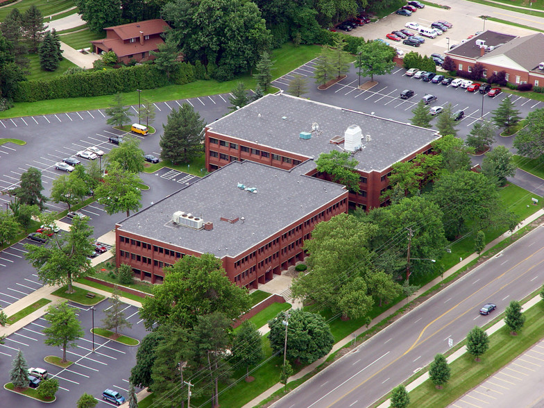 3200 W Market St, Akron, OH for rent - Building Photo - Image 2 of 5