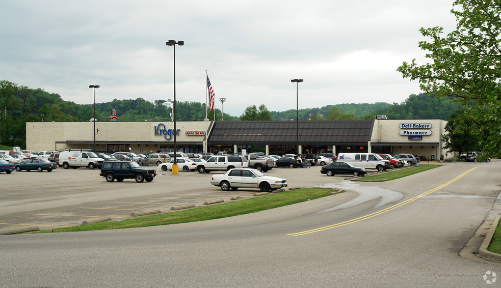 302 Great Teays Blvd, Scott Depot, WV for sale - Primary Photo - Image 1 of 1