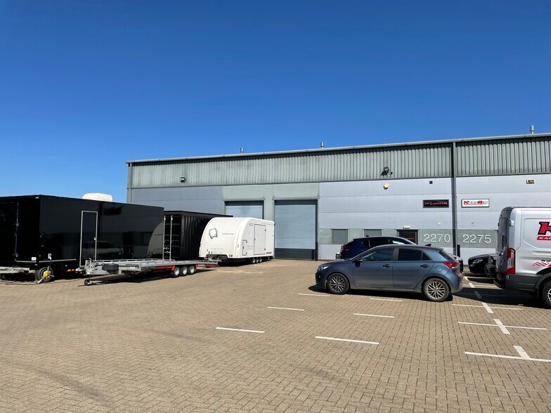 2280 Silverstone Circuit, Silverstone for sale - Primary Photo - Image 1 of 1