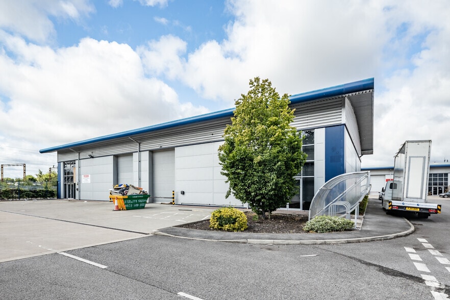 Sprint Way, Liverpool to rent - Primary Photo - Image 1 of 3