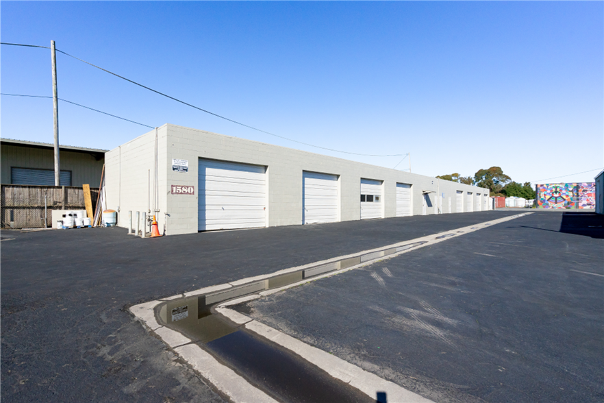 1524-1536 Hampton Way, Santa Rosa, CA to rent - Building Photo - Image 2 of 5