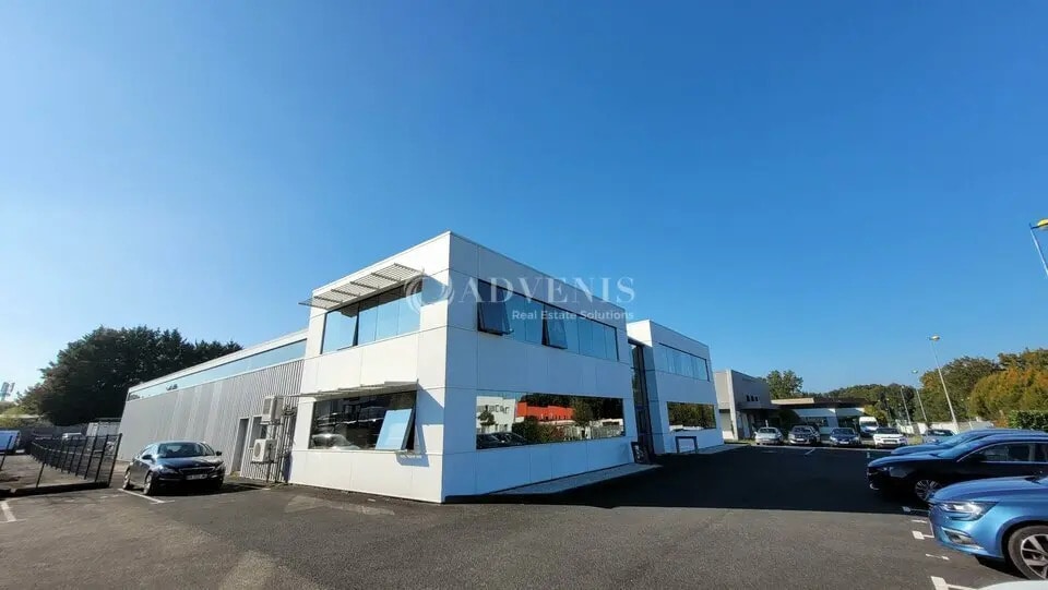 Vente Local d'activités 1 074 m² - Photo 1