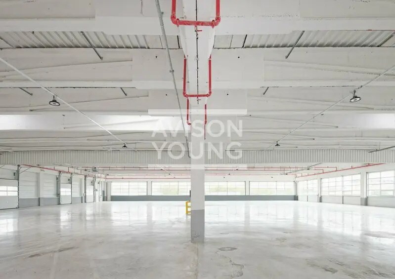 Industrial in Gennevilliers to rent - Interior Photo - Image 1 of 5