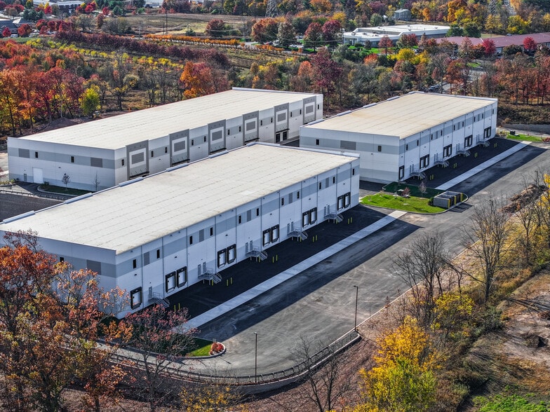 1 Barbiche Dr, Flemington, NJ to rent - Building Photo - Image 3 of 4