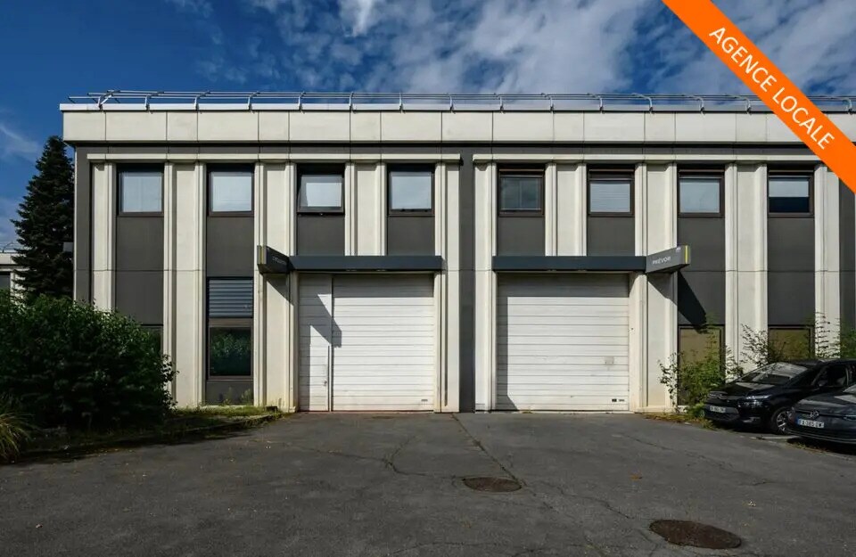 Light Industrial in Cergy to rent Building Photo- Image 1 of 11