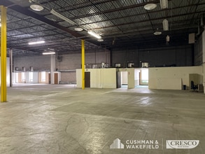 6908 Engle Rd, Middleburg Heights, OH to rent Building Photo- Image 1 of 3