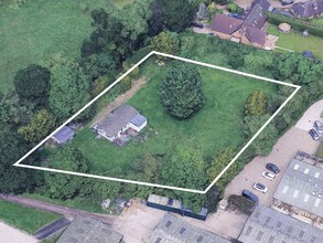 Bucks Hl, Kings Langley, HRT - Aerial  map view