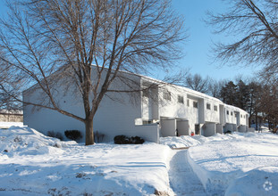 4072 Tower St, Saint Bonifacius, MN for sale Primary Photo- Image 1 of 1