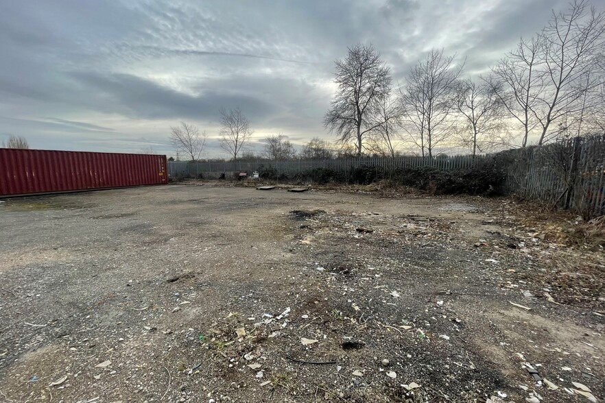 Kingsnorth Industrial Estate, Rochester for rent - Building Photo - Image 1 of 4