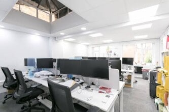 326-328 Old St, London to rent Interior Photo- Image 1 of 8