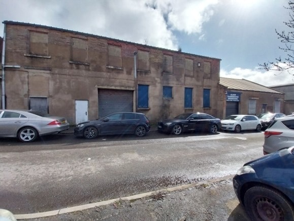 Knowles St, Bradford to rent Building Photo- Image 1 of 2