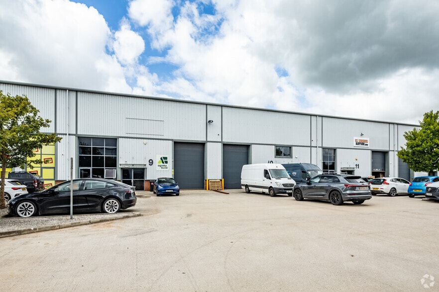 Sanderson Way, Middlewich to rent - Building Photo - Image 2 of 5